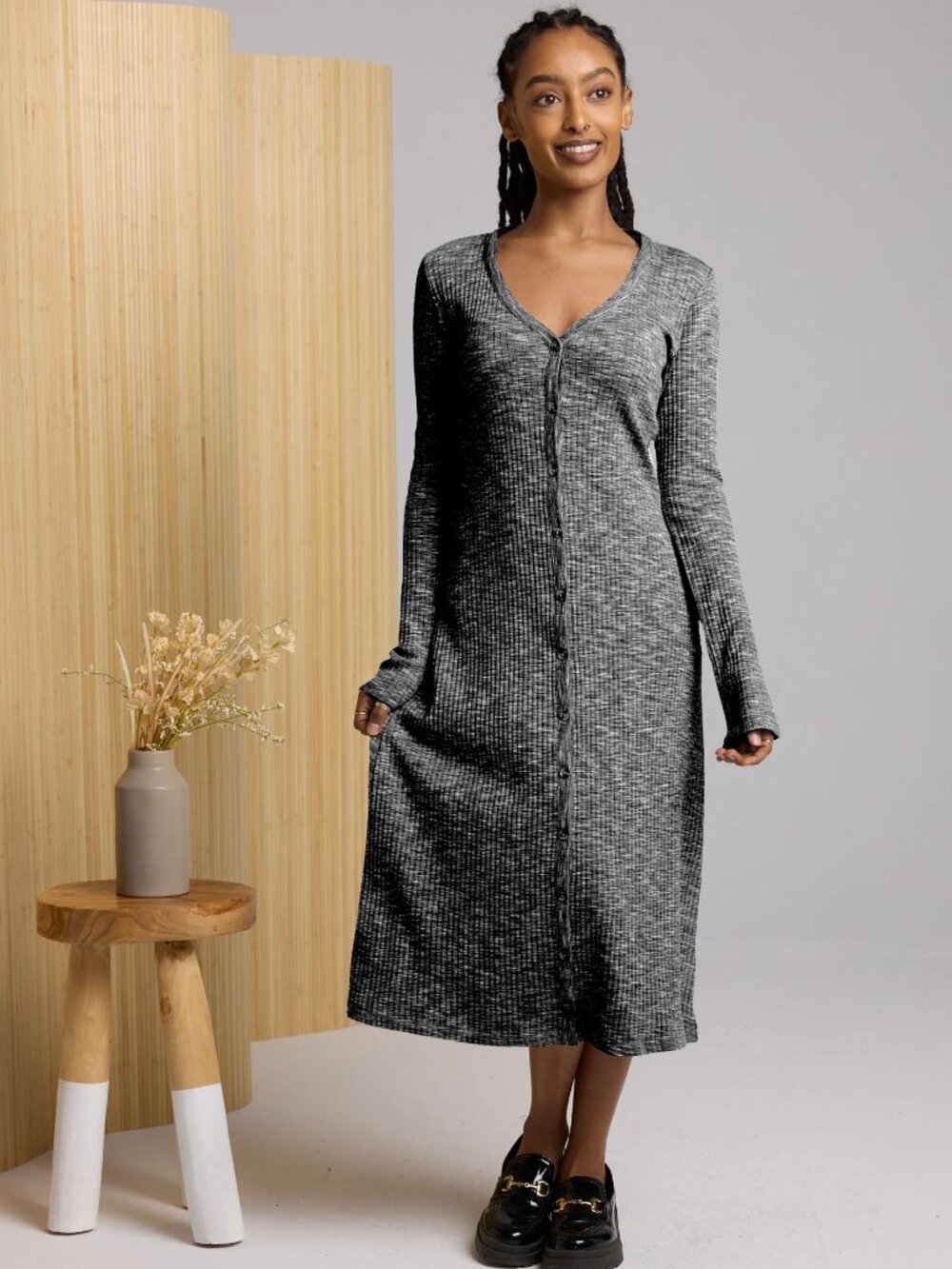 KNOWN SUPPLY Lorelei Ribbed Knit Button Front Dress Black Sz L
